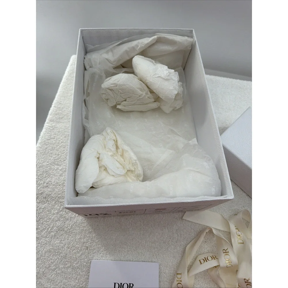 2-Dior Empty White Gift Boxes Logo 12